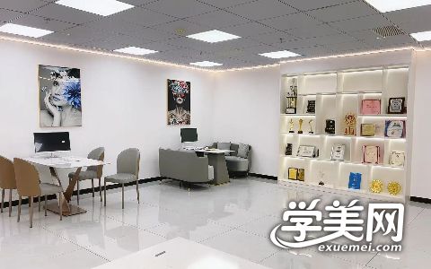 3b2ace2c7f63b2a931a8f4bbf64d5d8.jpg